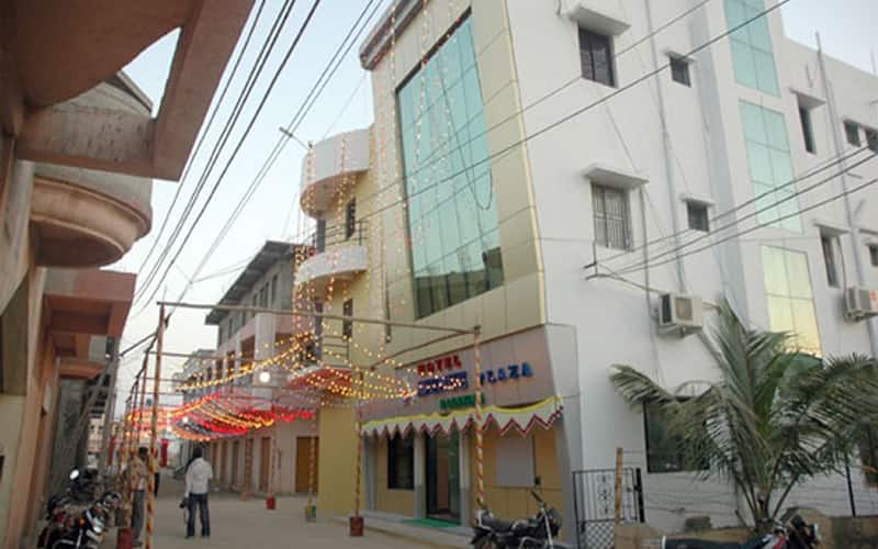 Hotel Avenue Plaza, Kutch 1